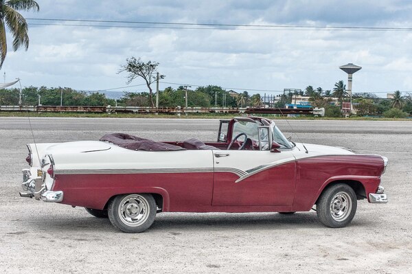 1955 Ford Fairlane Convertible